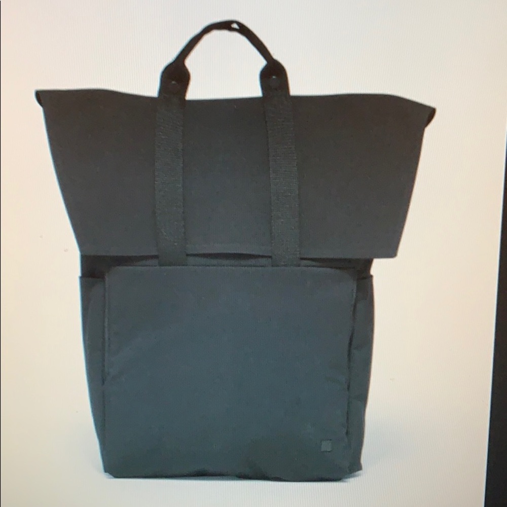 Lululemen early embark backpack 22L